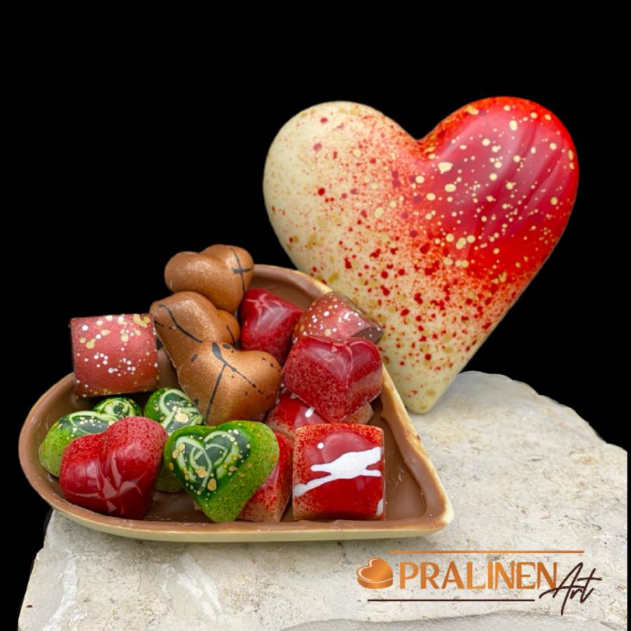 Schokoladenherz Big Love - gef&uuml;llt mit 15 feinen Pralinen - Sonderanfertigung