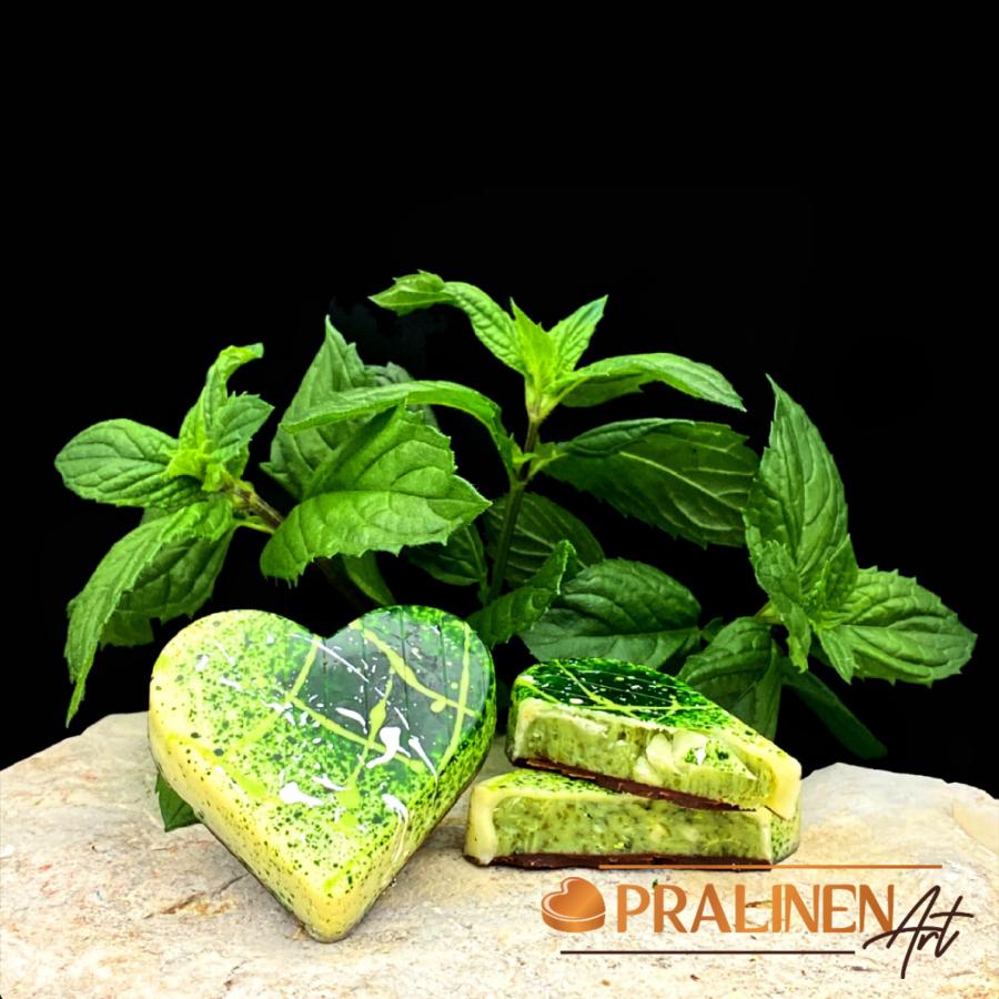 Fresh Love - Atemberaubendes Schokoladenherz aus Belgischer Schokolade mit frischer Minze gef&uuml;llt