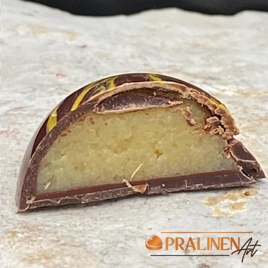 Pralinenart Pralinen mit Marzipancreme und einem Hauch Amaretto gefüllt